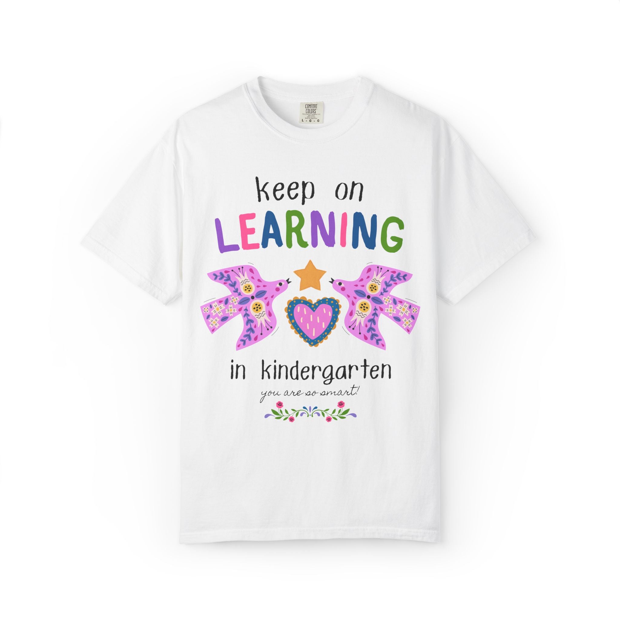 Kindergarten Teacher Tee Shirt: Keep on Learning, Kitschy and Whimsy Back to School Matching Teacher T-Shirt, Kindergarten Paraprofessional