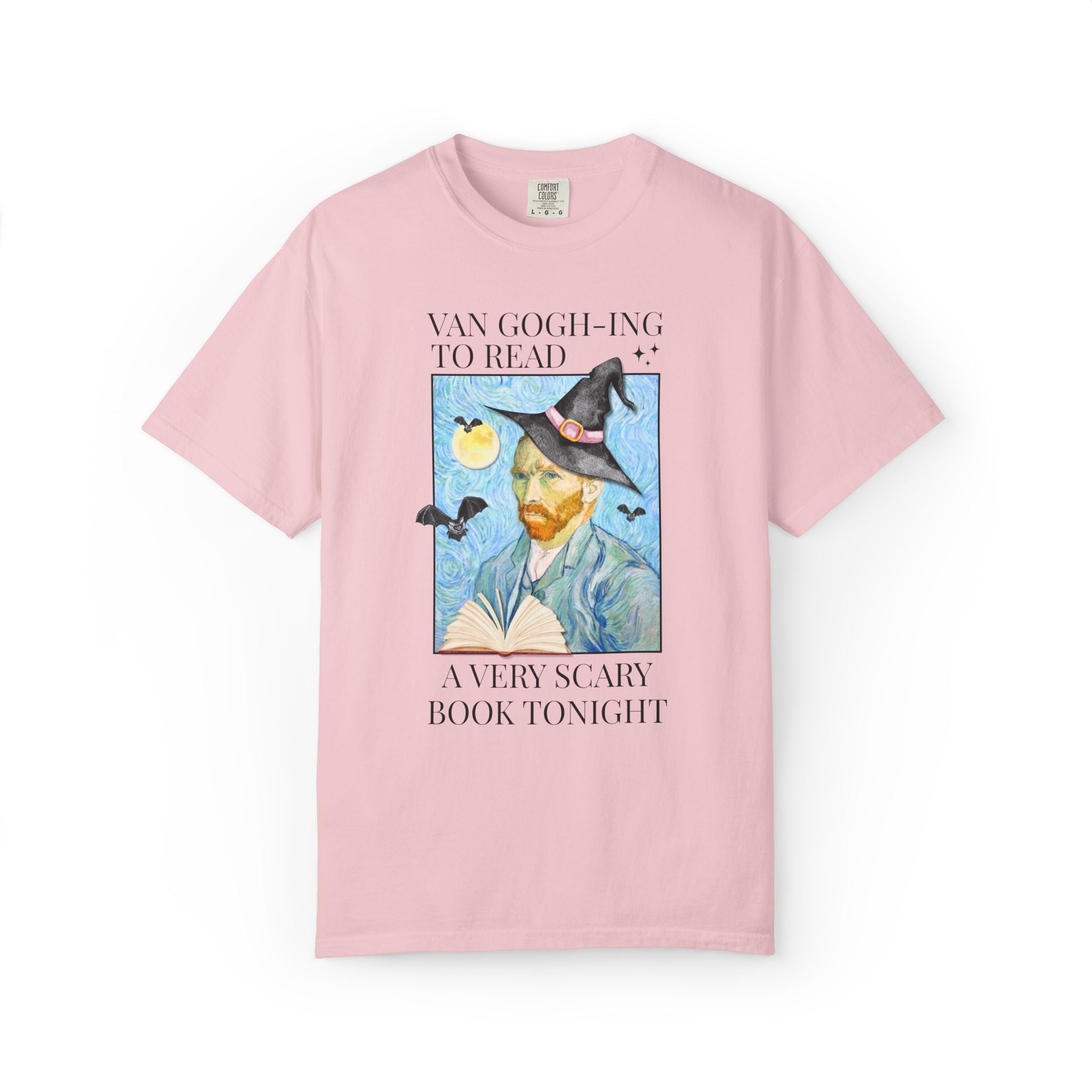 Bookish Halloween Tee Shirt for Art Historian, Silly Vincent Van Gogh Book Lover T-Shirt: Read a Very Scary Book, Horror Bookworm Librarian
