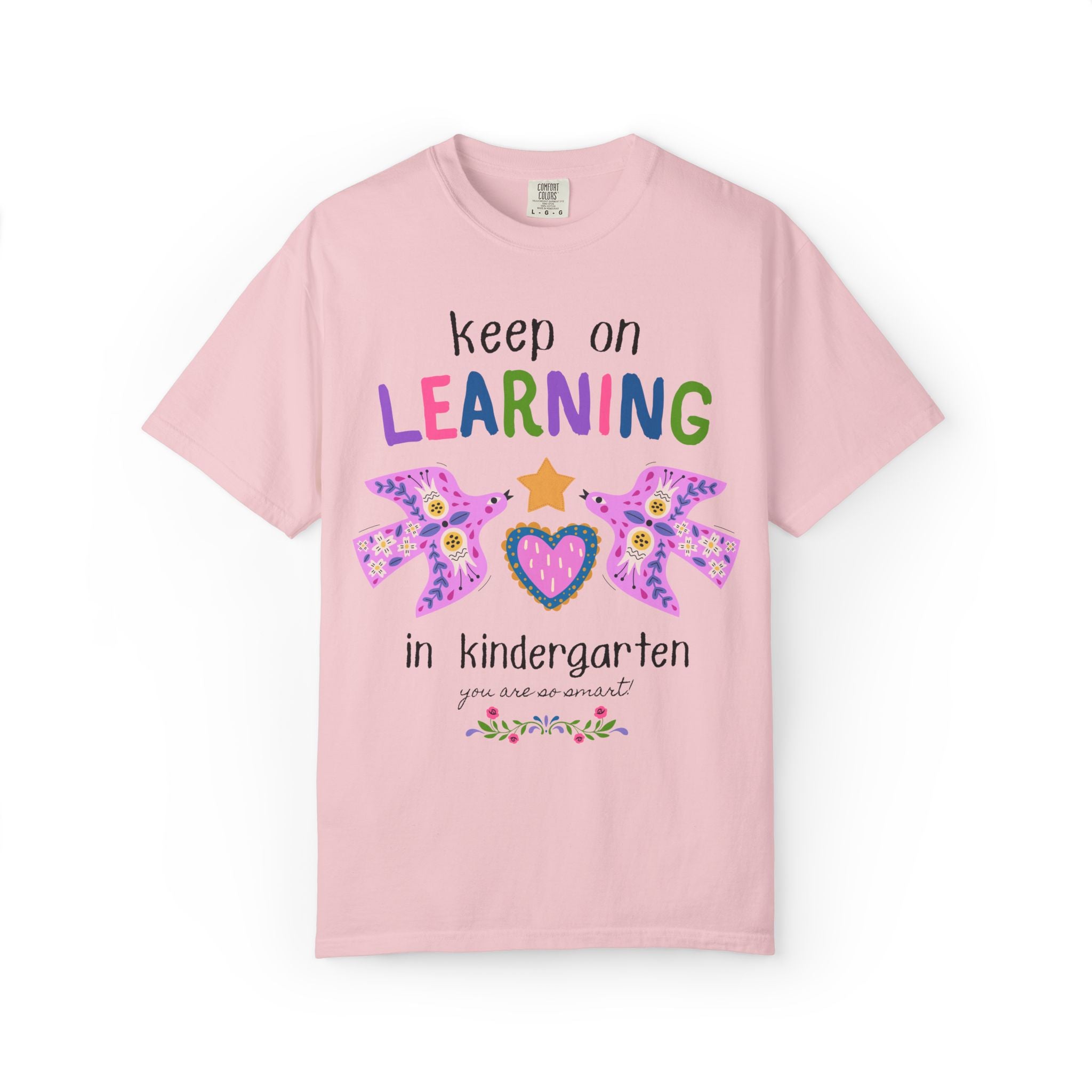 Kindergarten Teacher Tee Shirt: Keep on Learning, Kitschy and Whimsy Back to School Matching Teacher T-Shirt, Kindergarten Paraprofessional