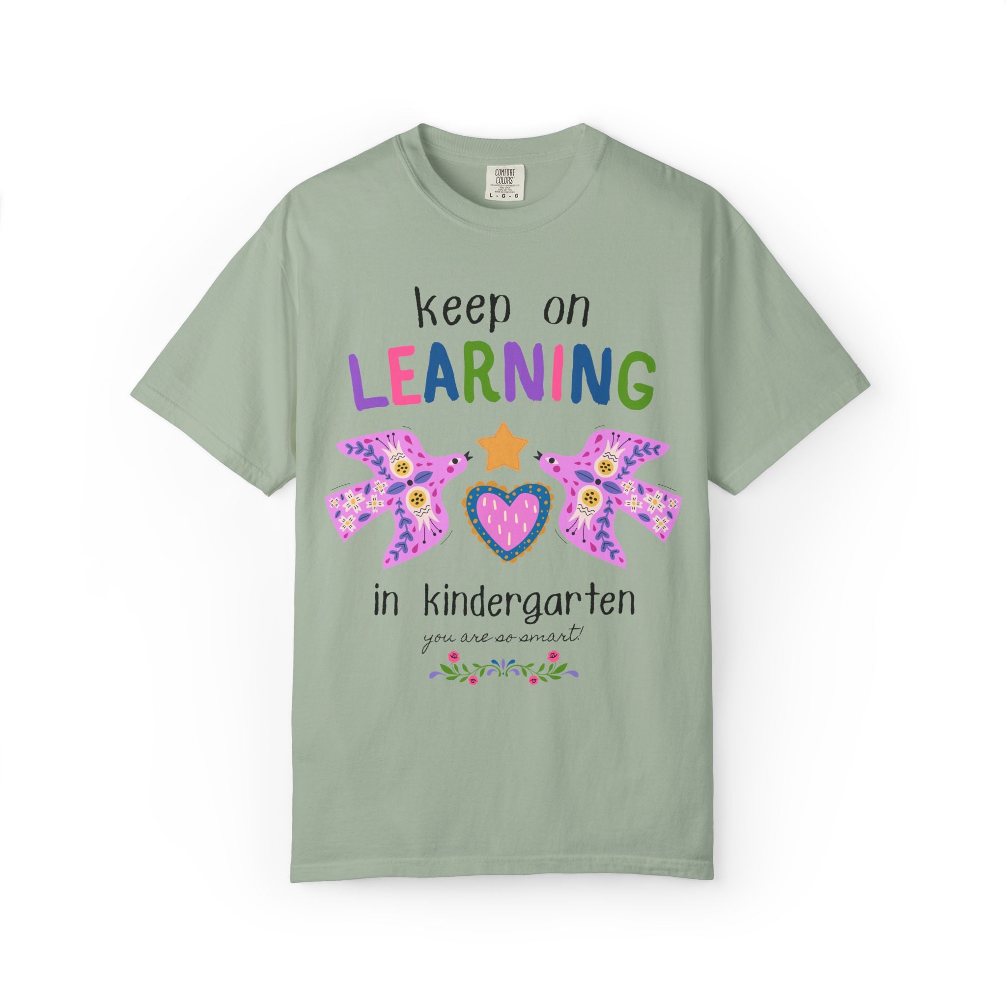 Kindergarten Teacher Tee Shirt: Keep on Learning, Kitschy and Whimsy Back to School Matching Teacher T-Shirt, Kindergarten Paraprofessional