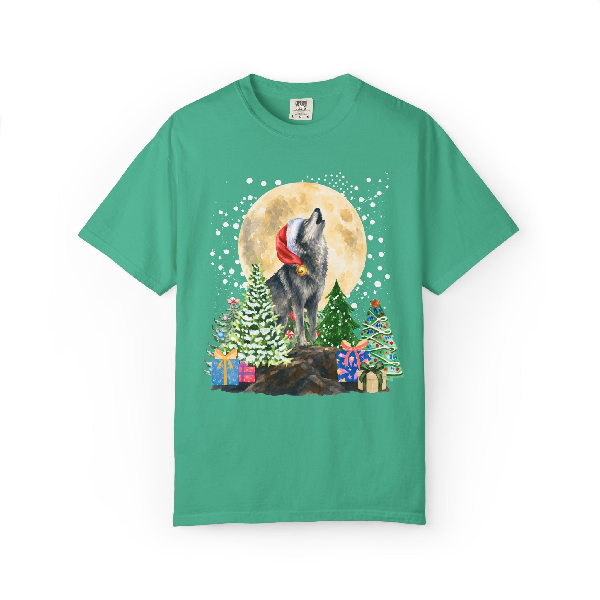 Kitschy Wolf Christmas Tee for Animal Lover, Maximalist Funny Wolf T-Shirt of a Wolf Wearing a Santa Hat, Silly Goblincore Holiday Xmas Tee