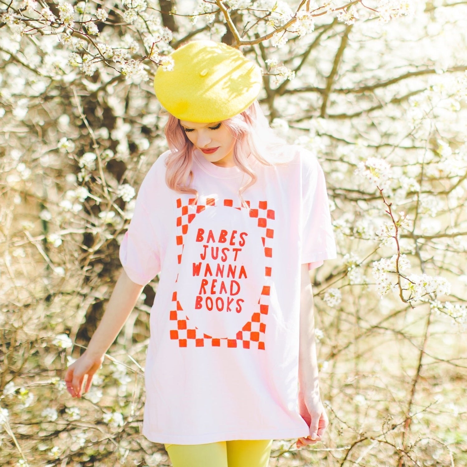 Babes Just Wanna Read Books Tee - Opal and June