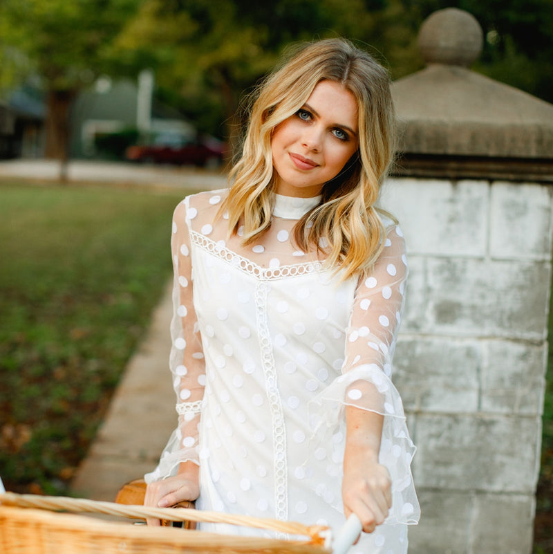 A Super Cute Senior Session Full of Polka Dots and Tulle | Photographs by Lauren Harris