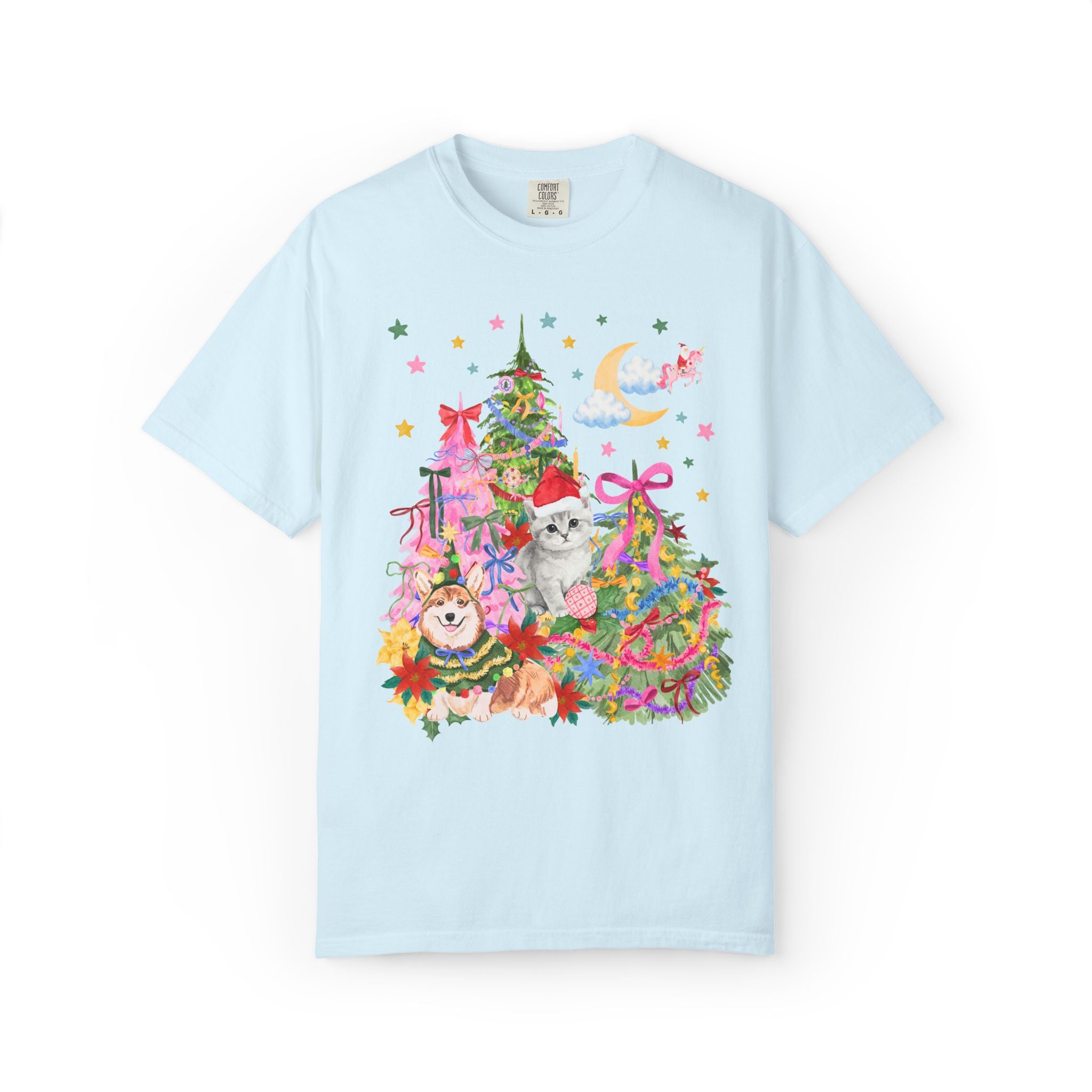 Kitschy Christmas Tee With with Corgi and Kitten: Funny Nostalgic 90s Aesthetic Xmas Tee for Animal Lover, Eclectic Holiday Tee with Stars