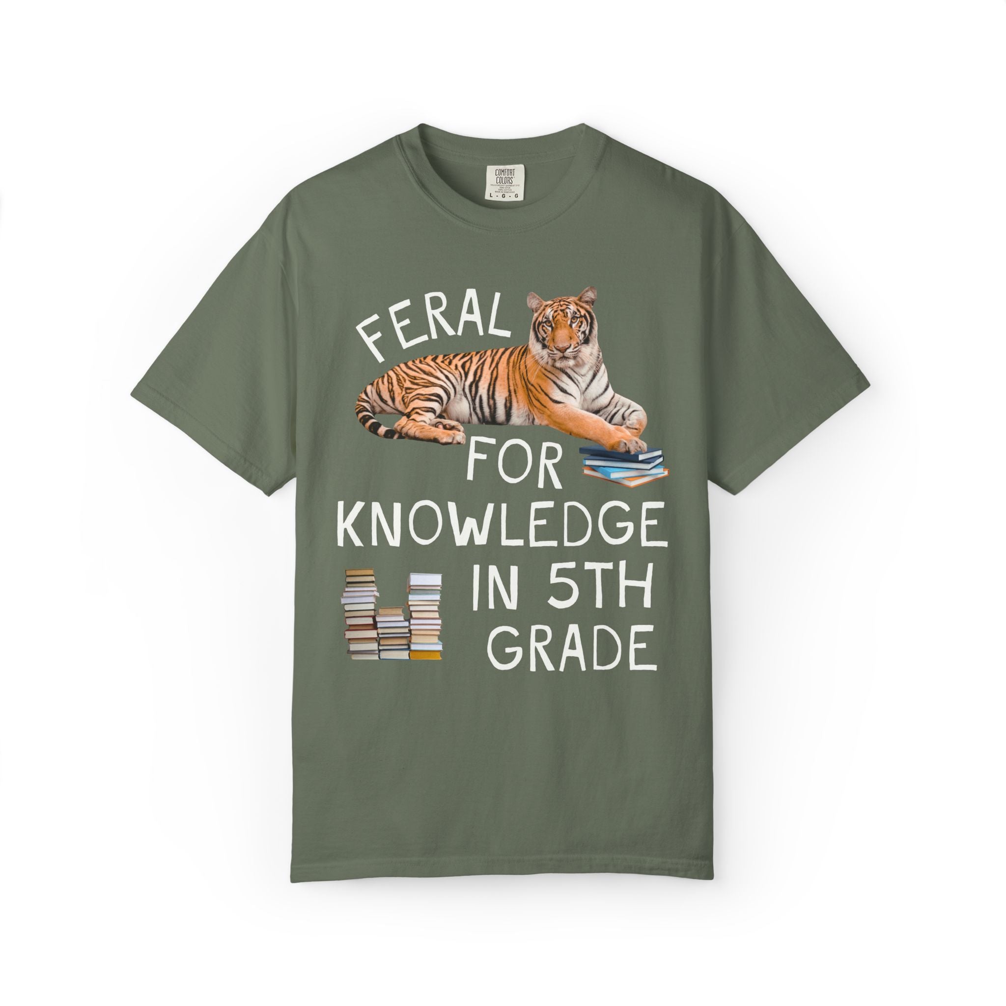 Fifth Grade Teacher Team Shirt: Feral for Knowledge in 5th Grade, Silly Animal Lover T-Shirt with Tiger Holding Books, Matching Teacher Tee