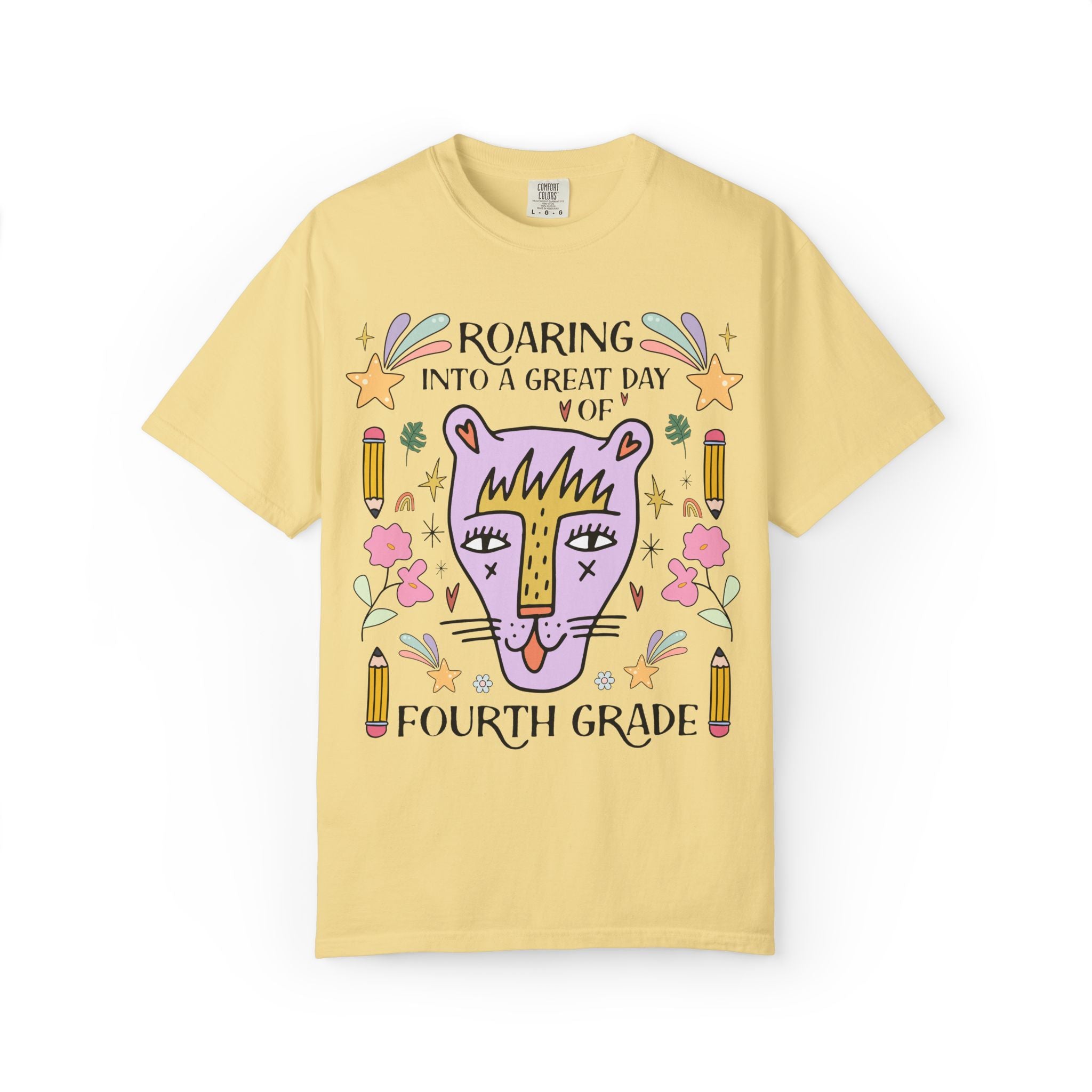 Fourth Grade Teacher Tee Shirt: Roaring Into a Great Day of 4th Grade | Cute Eclectic Matching Teacher or Paraprofessional Tee, Animal Lover