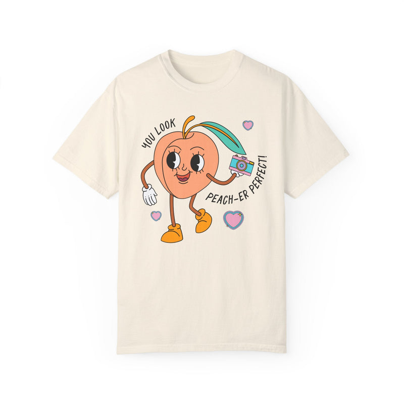 Funny Photographer Shirt for Photographers Who Loves Peaches and Awesome Puns: You Look Peach - er Perfect, Family Photographer Thank You Gift - Opal and June