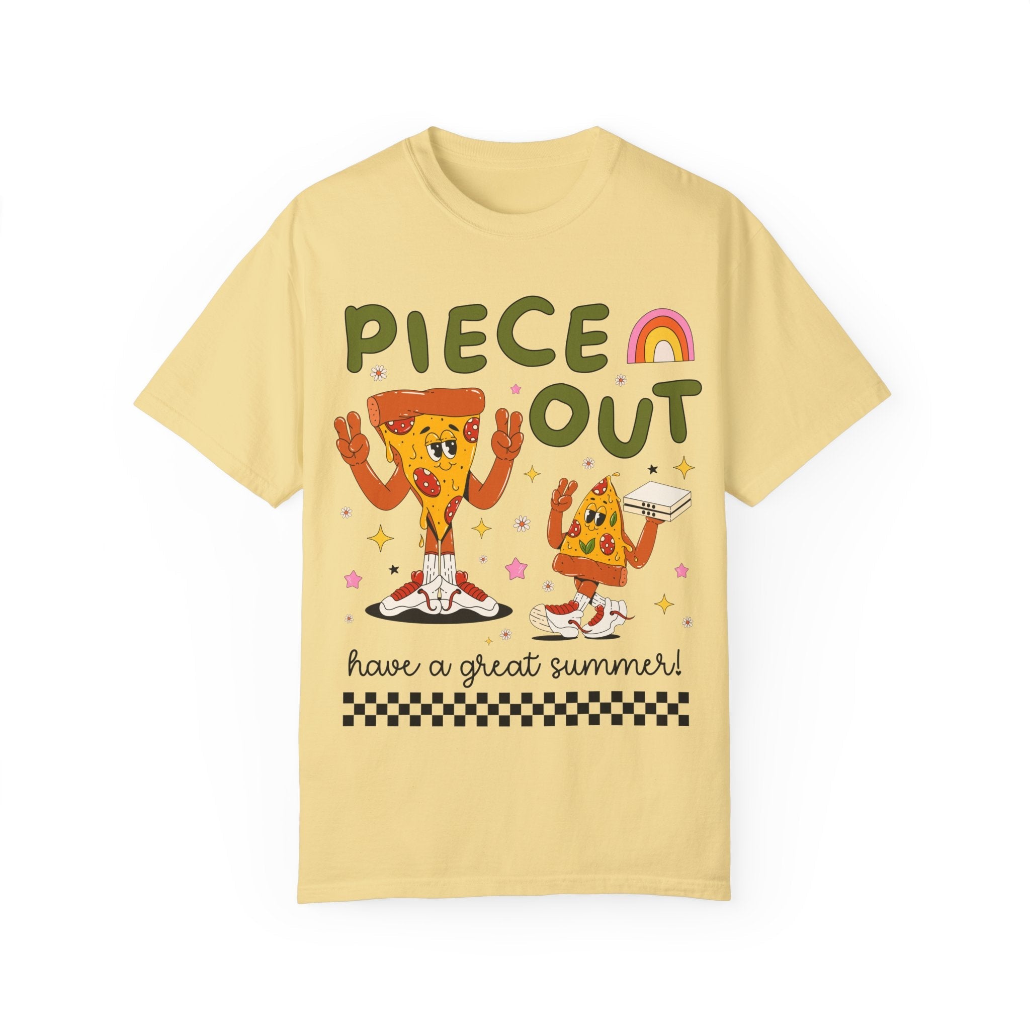 Last Day of School Teacher Tee Shit with Cute Pizza Slices Doing Peace Signs: Piece Out, Funny Saying End of School T-Shirt, Class Dismissed - Opal and June