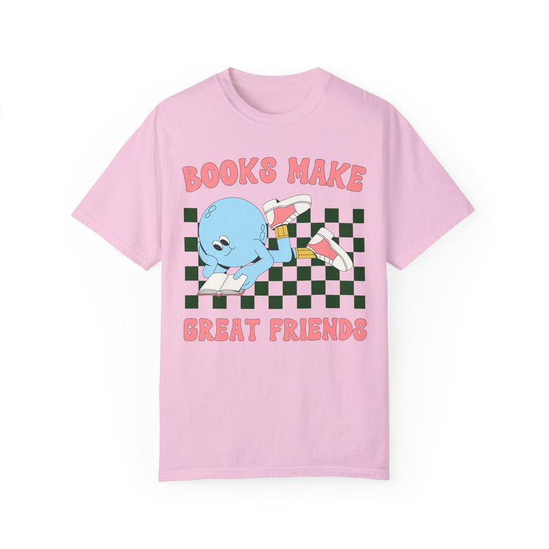 Retro Bookish Tee Shirt with Cute Earth Reading a Book on Checkered Pattern: Books Make Great Friends | Gift for Reader, Read More Books - Opal and June